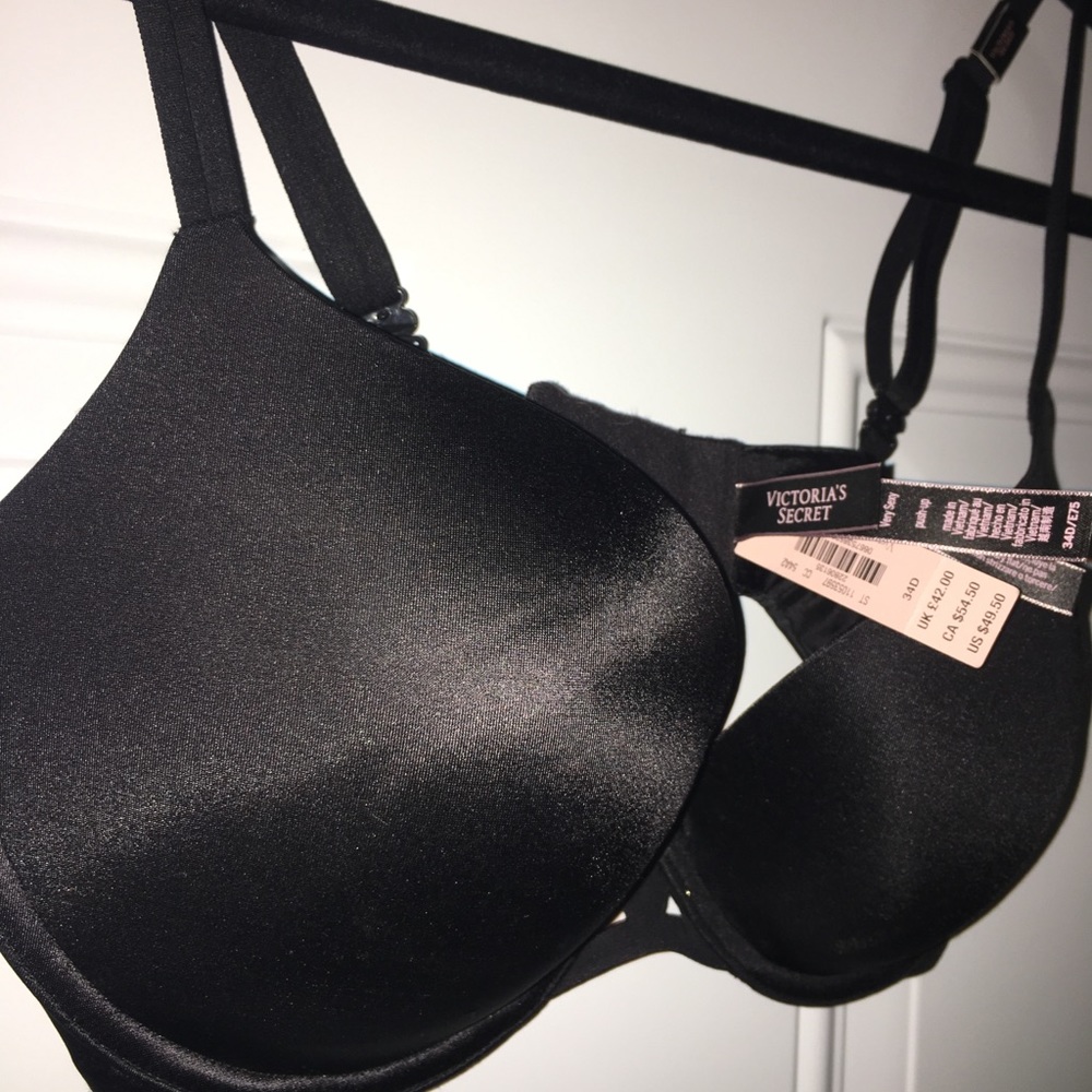Victoria’s Secret bra.